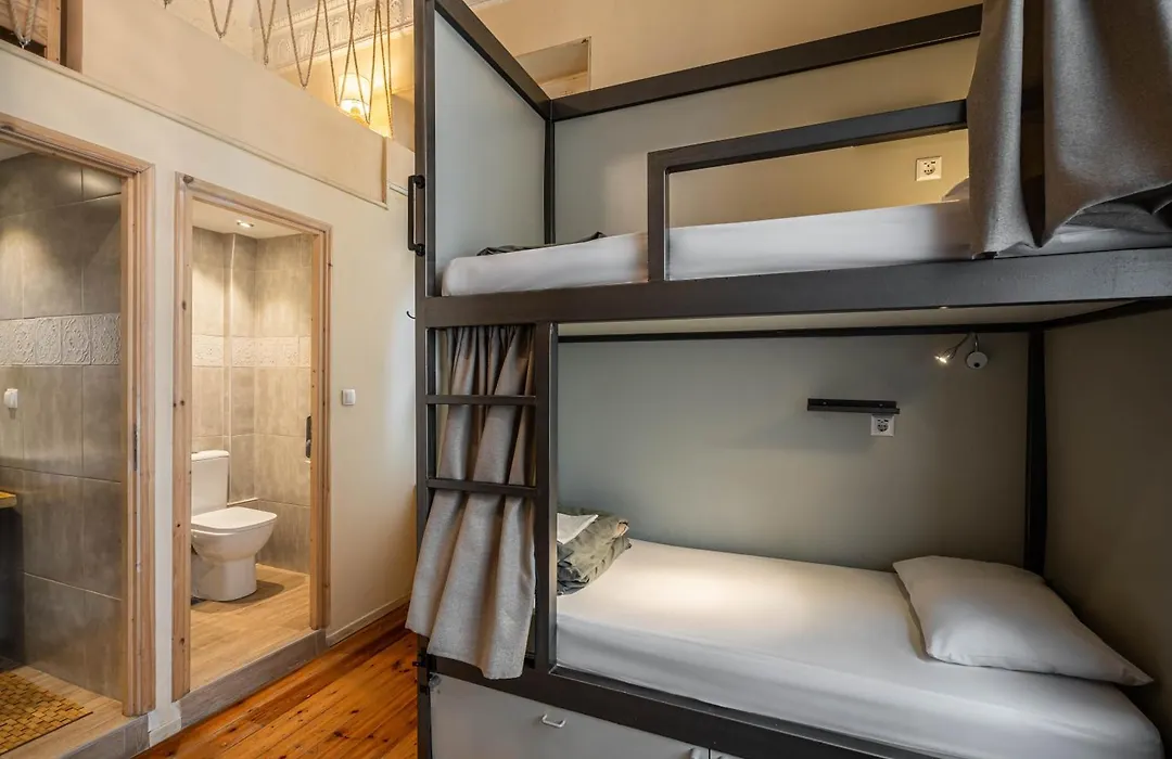 Baloo Hostel-1